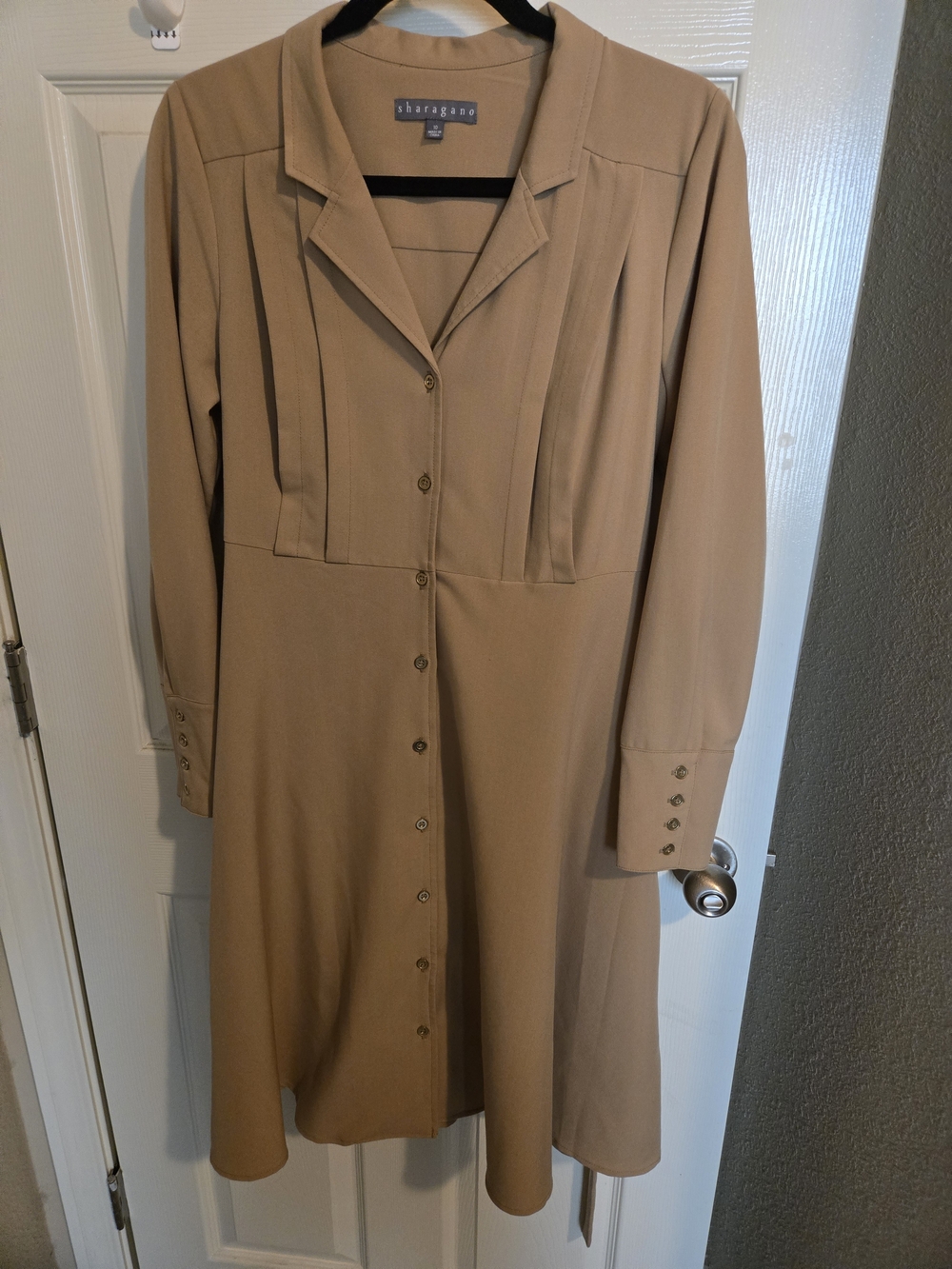 Sharagano Taupe Button-Front Long Sleeve Dress